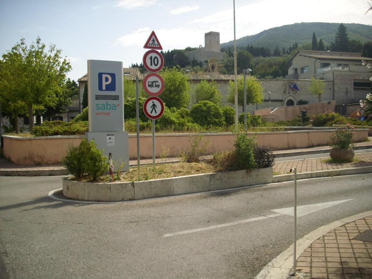 Appartamento Residenza Vicolo Bovi Assisi Esterno foto